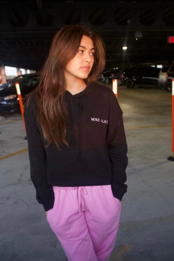 Black NA Cropped-Hoodie - Image 2